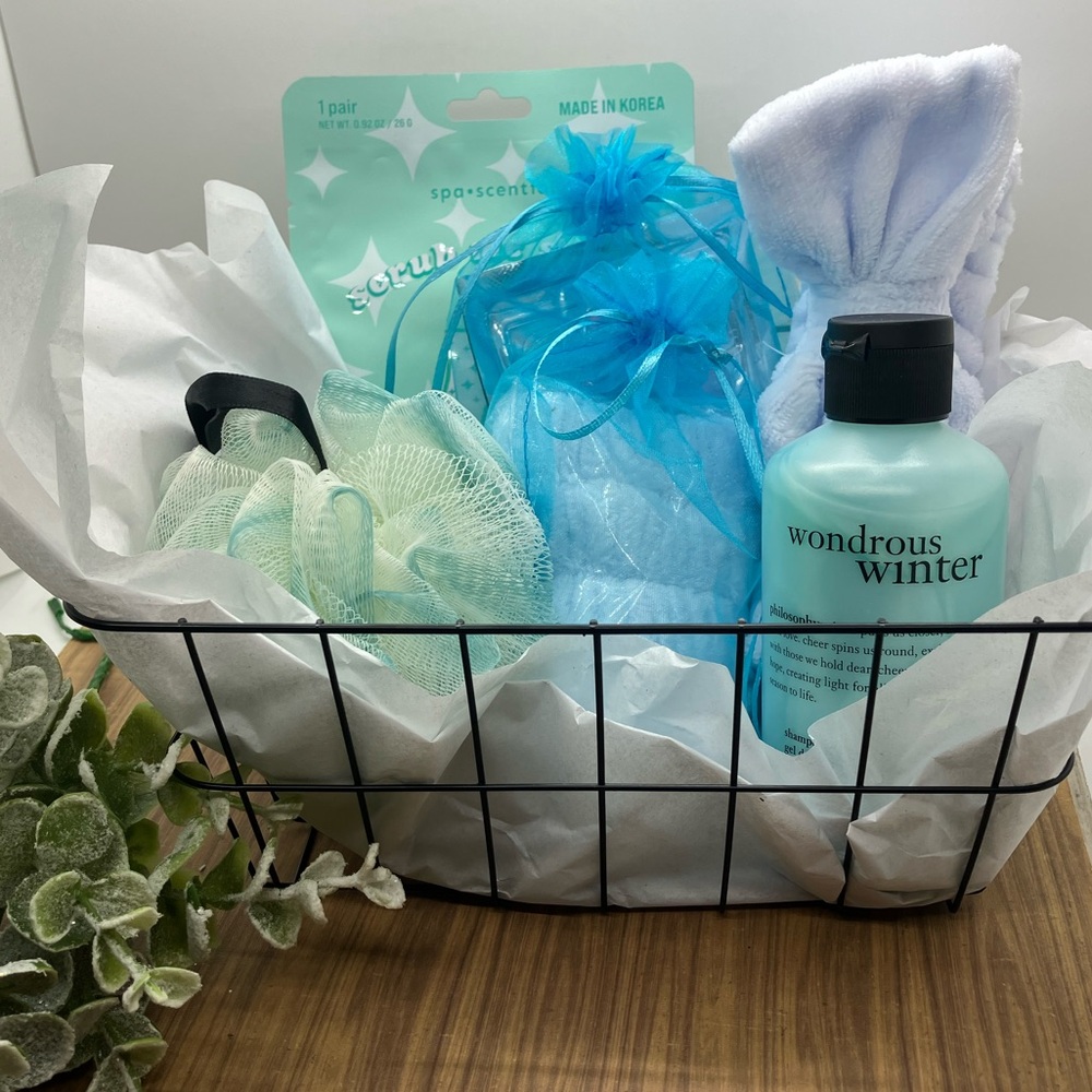 Mother’s Day gift basket with self care items